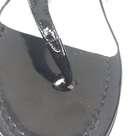 Donald Pliner Patent Sandals - Picture 5 of 7